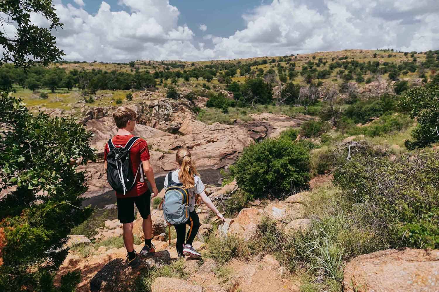 hiking to 40 foot hole via the kite trail
